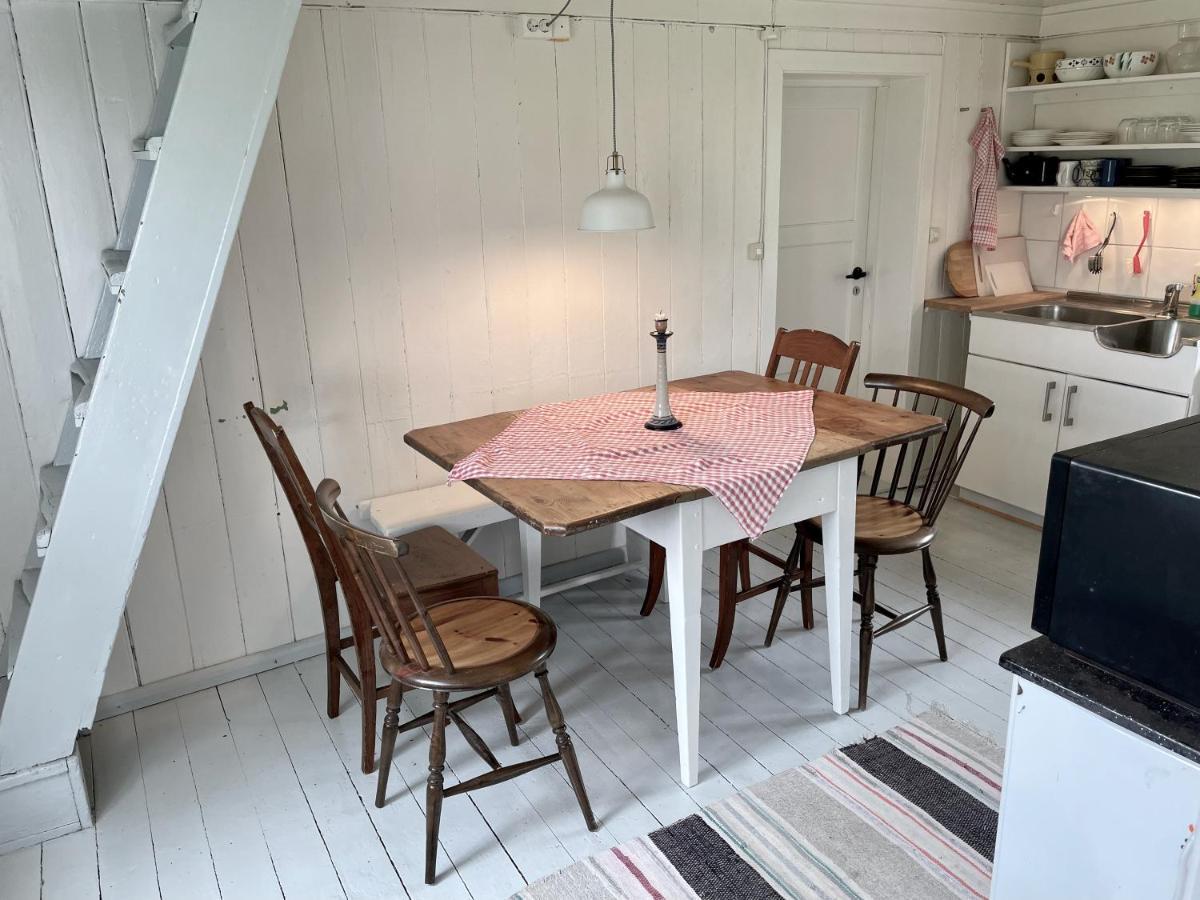 Grandmothers Cosy Farmhouse Fredvang Exterior photo