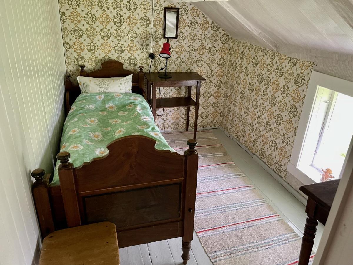 Grandmothers Cosy Farmhouse Fredvang Exterior photo